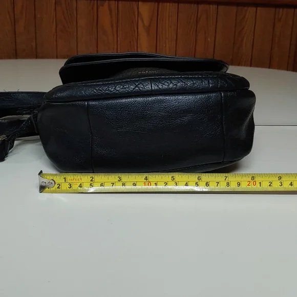 Fossil Genuine Leather Crossbody Bag - Picture 11 of 17